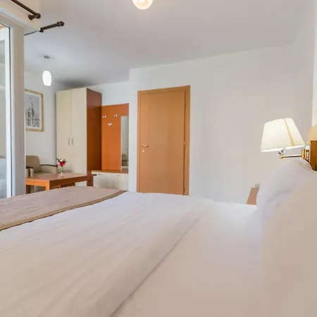 Rafaelo Comfort & Family 4*