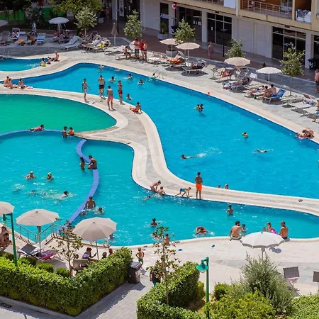 Hotel Rafaelo Comfort & Family Lezhe