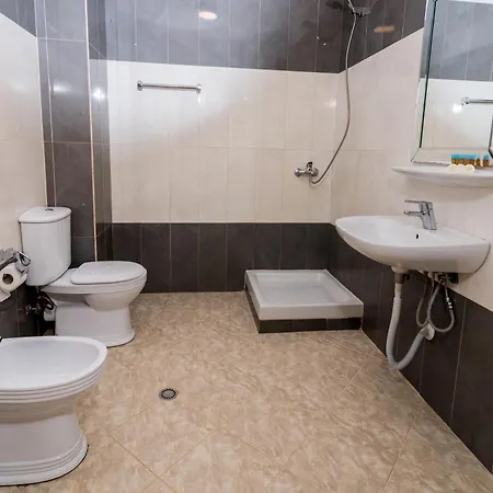 Rafaelo Comfort & Family Hotel Lezhe
